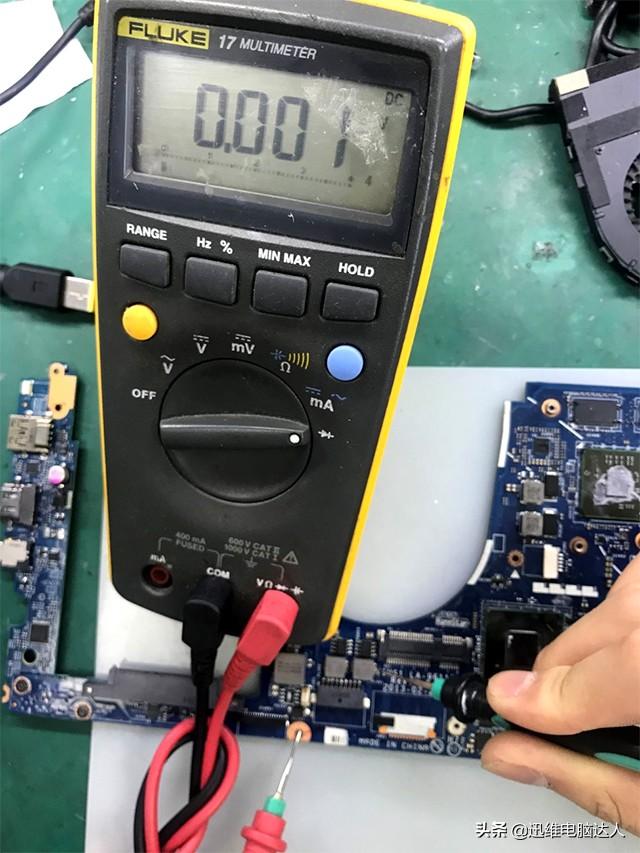 二修联想ThinkPad笔记本电脑，小元件引起开机不进系统，快速盘它-第3张图片-贝塔运维