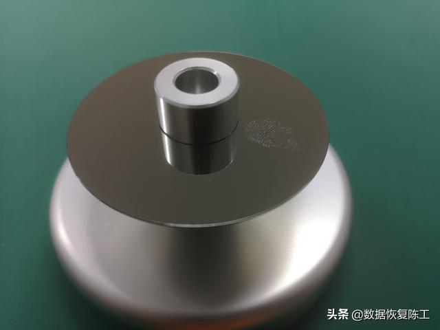 值得收藏的硬盘开盘恢复技术，连细节都和你讲了！错过就不再有了-第3张图片-贝塔运维
