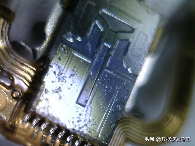 值得收藏的硬盘开盘恢复技术，连细节都和你讲了！错过就不再有了-第6张图片-贝塔运维