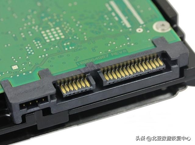 「硬盘数据恢复」磁头损坏加电有异响的硬盘数据恢复-第4张图片-贝塔运维 「硬盘数据恢复」磁头损坏加电有异响的硬盘数据恢复-第4张图片-贝塔运维