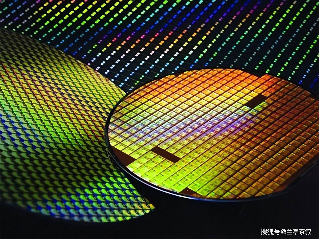 你的电脑固态硬盘是多少？希捷计划明年发布30TB固态硬盘-第1张图片-贝塔运维